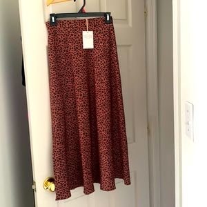 Brand new burgundy leopard pattern skirt